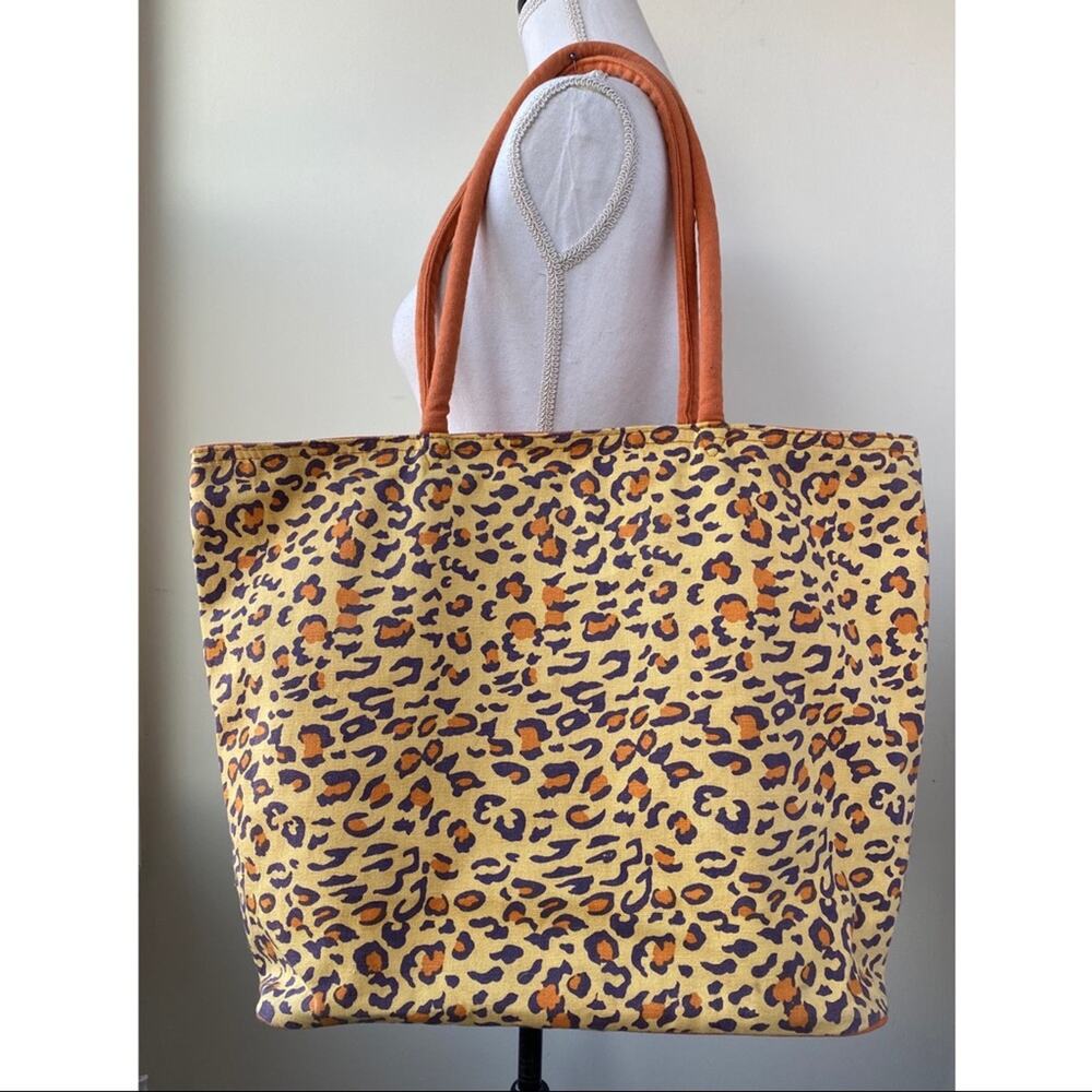 Large Canvas Leopard Print Zippered Tote - image 2